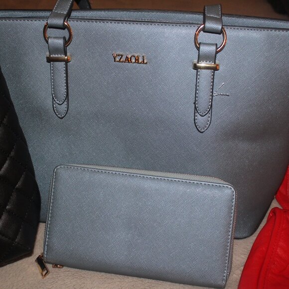 Purse Bundle ~ 23 bags and wallets ~ Coach, MK, Fossil, Marc Jacobs and more - Picture 12 of 16